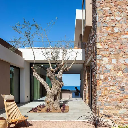 Ormus - Beachfront Sanctuary Blending With Earth, Sun & Sea By Etouri *