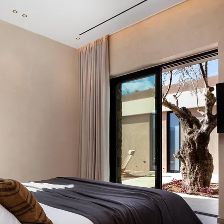 Ormus - Beachfront Sanctuary Blending With Earth, Sun & Sea By Etouri *