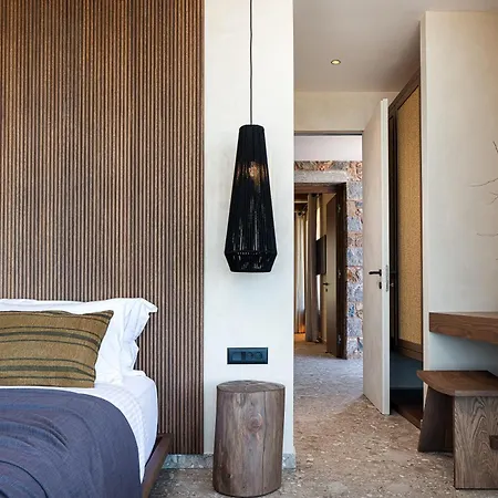 Vila Ormus - Beachfront Sanctuary Blending With Earth, Sun & Sea By Etouri *