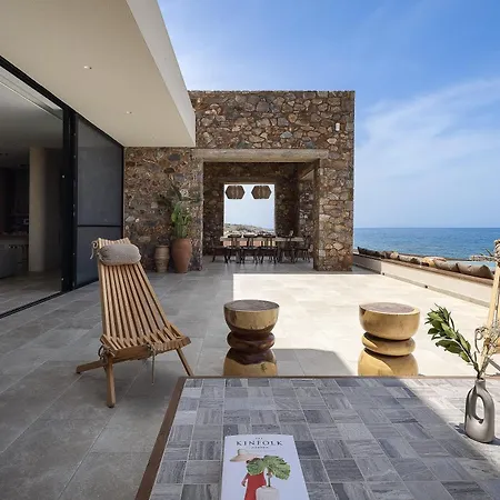 Vila Ormus - Beachfront Sanctuary Blending With Earth, Sun & Sea By Etouri