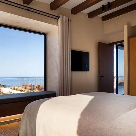 Ormus - Beachfront Sanctuary Blending With Earth, Sun & Sea By Etouri *
