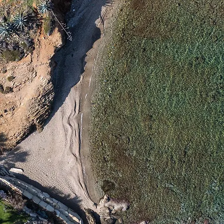 Ormus - Beachfront Sanctuary Blending With Earth, Sun & Sea By Etouri * Panormos (Crete)